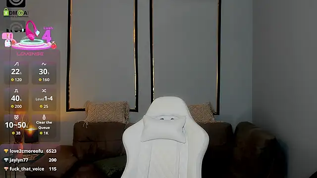 Anya-Ray live sex cam