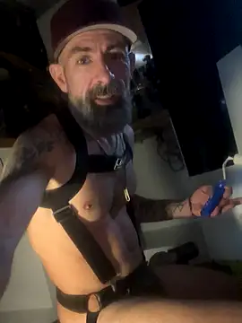 HandyBro live sex cam