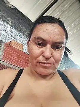 Horny-Mommy-Dirty live sex cam