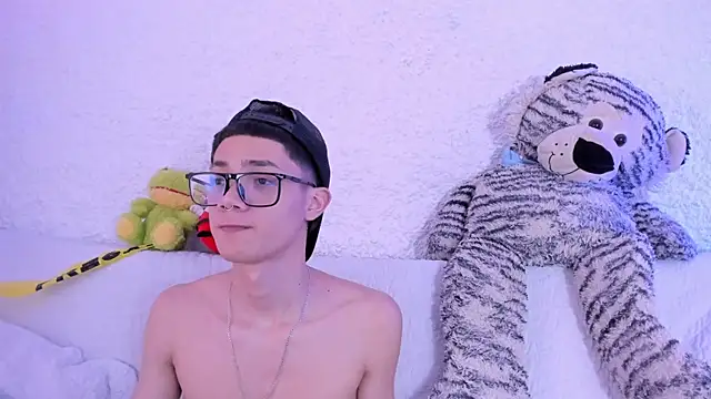 thiago_kinghot live sex cam