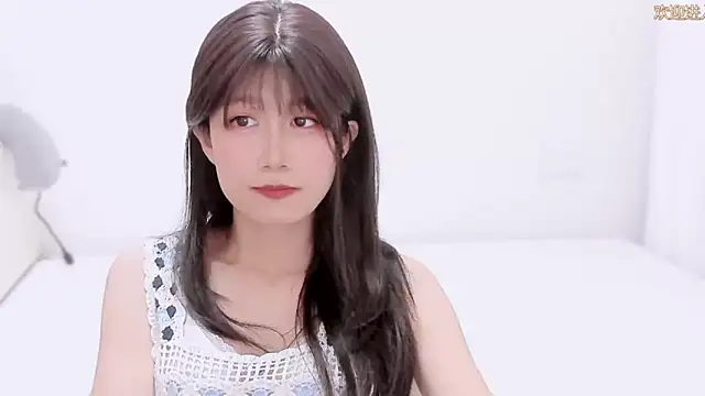 AloneDandelion live sex cam