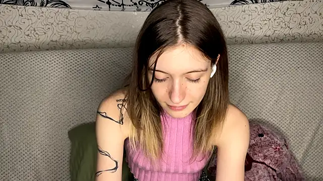 MiriamDongo live sex cam