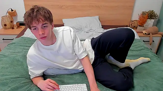 Fandi_777 live sex cam