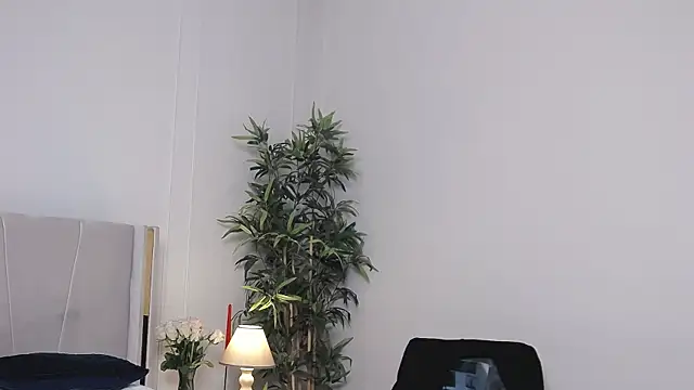 Miriam_fox live sex cam