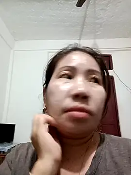 Reema_143 live sex cam