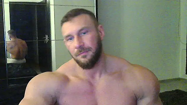 muscularkevin live sex cam