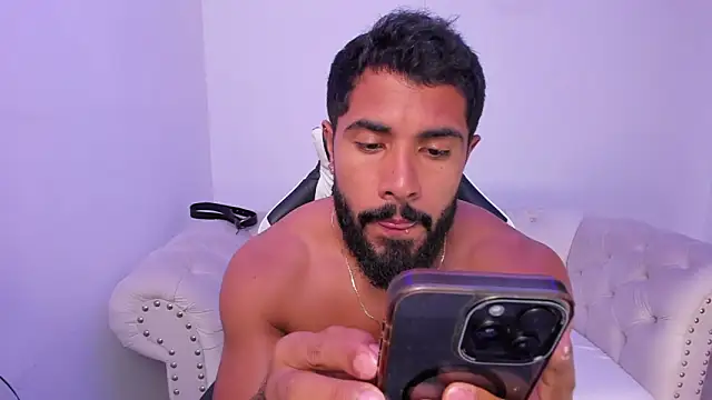 Santiago_huntt live sex cam