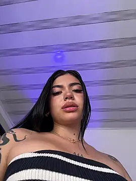 VioletEvanzz live sex cam