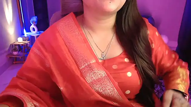 Mitikaa live sex cam