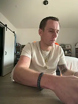 PeytonJohnn live sex cam