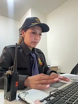 Emily-7_ live sex cam