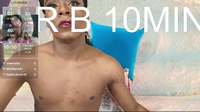 NaomiQueents live sex cam