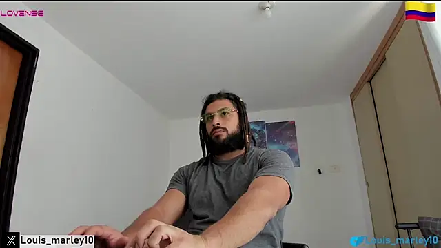 Louis_marley__ live sex cam