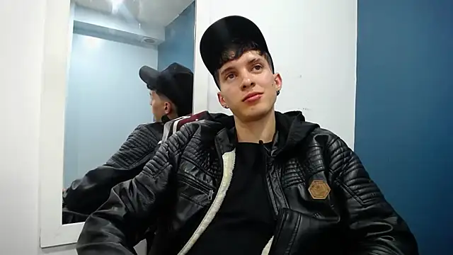 Jheampiiero live sex cam