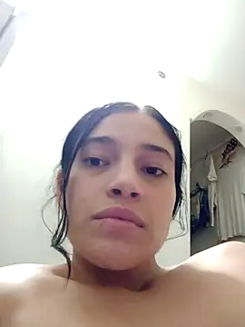 Virggin_Pussy_Cum live sex cam