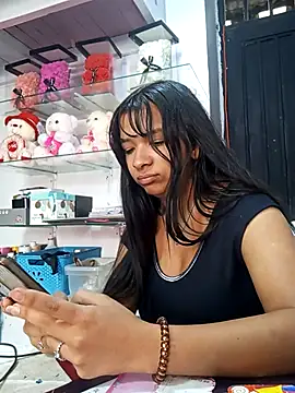 VivienAndClark live sex cam