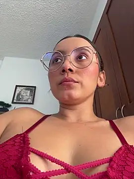 Kay_LustyWife live sex cam