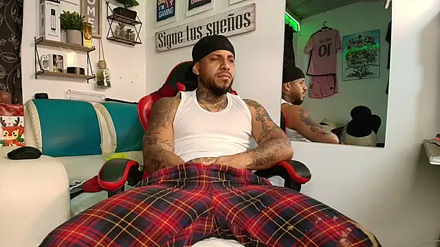 Leenar_Key live sex cam