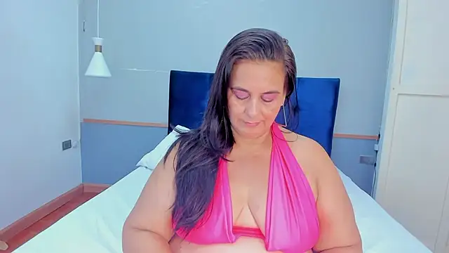 Sharlotte_BBW_ live sex cam