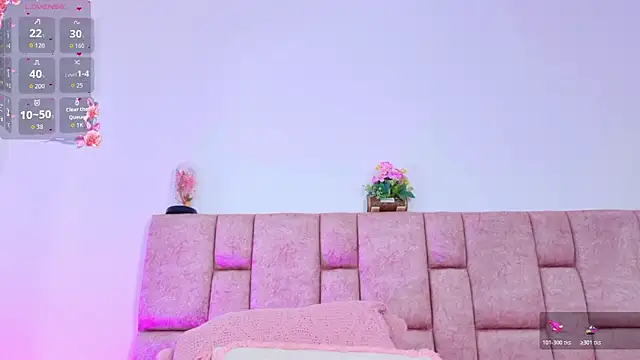 ScarlettLuxe live sex cam