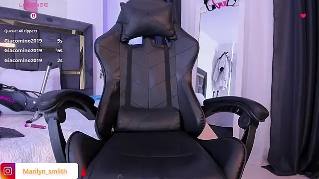 MarilynSmIith live sex cam