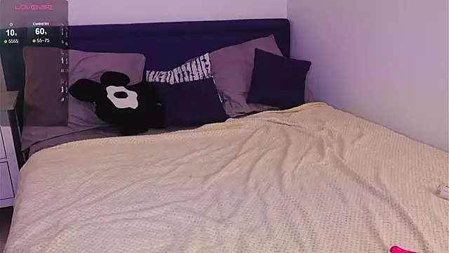 Helena_Amour live sex cam