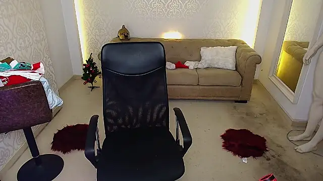 MaxKaiden live sex cam