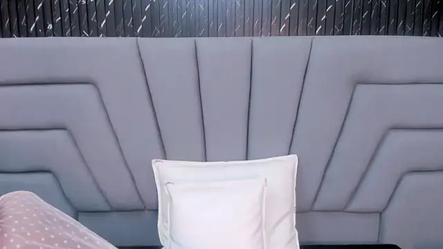 NaomiSteward live sex cam