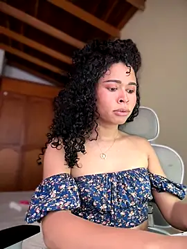 GabriSaenz live sex cam