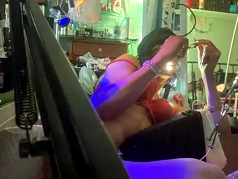 gurlnips live sex cam