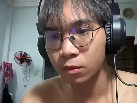 kave2033 live sex cam