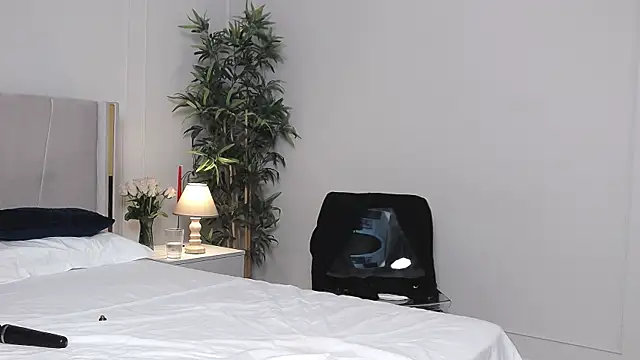 Miriam_fox live sex cam