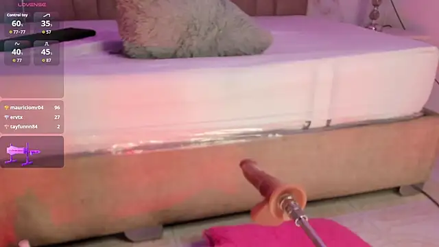 Renatta__ live sex cam