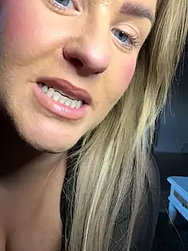 Charleigh_xx live sex cam