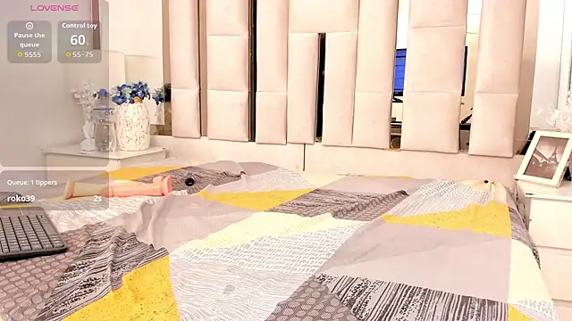 TattiBelll live sex cam