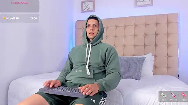 Alex_cute77 live sex cam