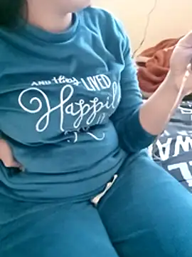 ShadiaStar live sex cam