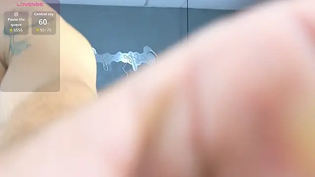 Horny_nick18 live sex cam