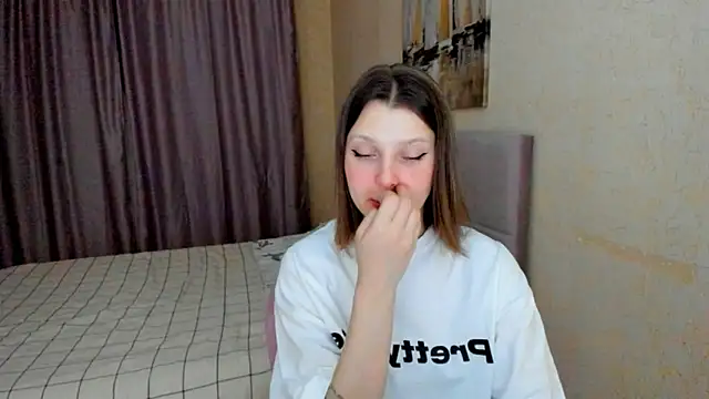 SoniNesti live sex cam