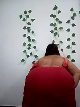 Taniya-2025 live sex cam