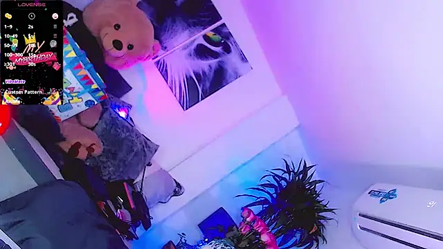 Sophiesweet5 live sex cam