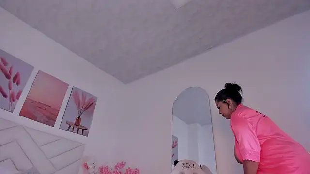 Brianna_bigboobs live sex cam