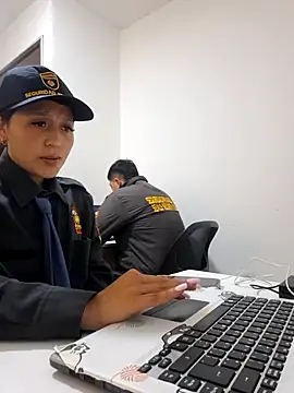 Emily-7_ live sex cam