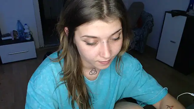 Aliens4twenty live sex cam