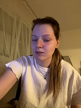 MaryHiggins live sex cam