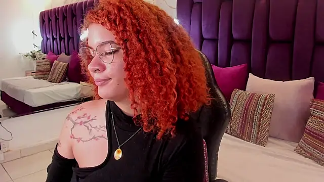 avrilwaynee live sex cam