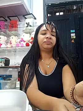 VivienAndClark live sex cam