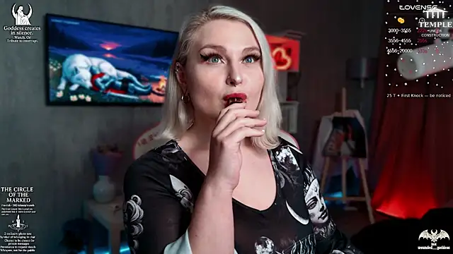 Wounded_Goddess_ live sex cam