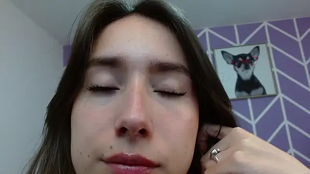 Adhara_Kitten live sex cam