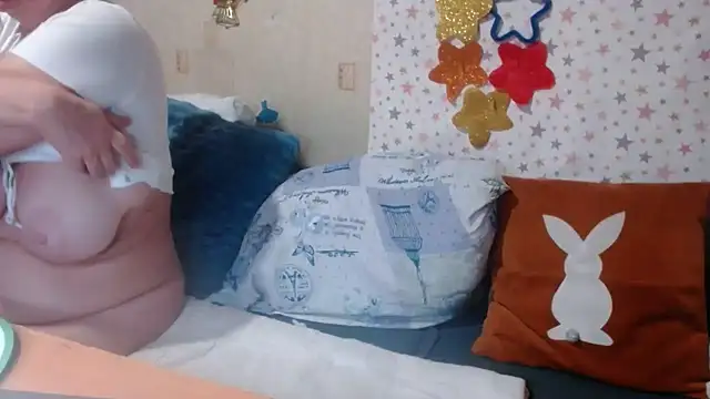 QueenLana live sex cam